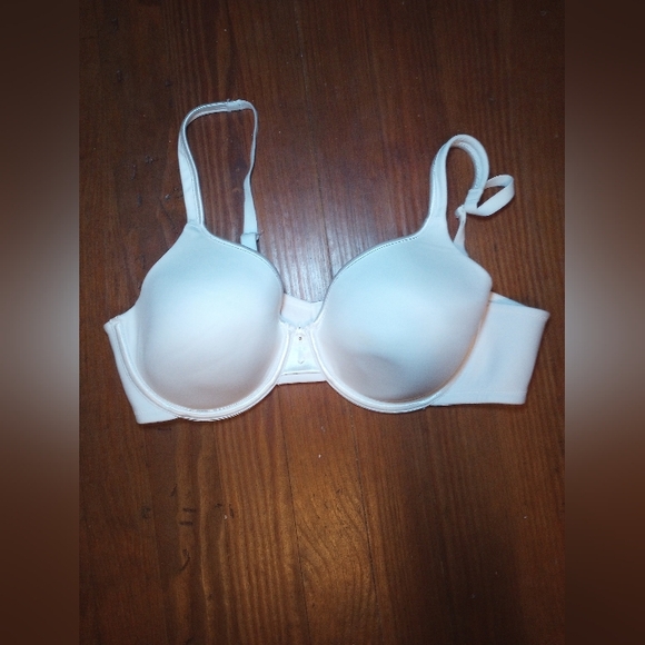 Hanes/Vanity Fair Bras Size 36D - Picture 4 of 4